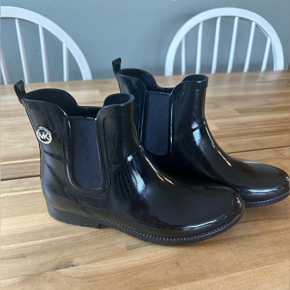 MICHAEL KORS waterproof ankle rain boots